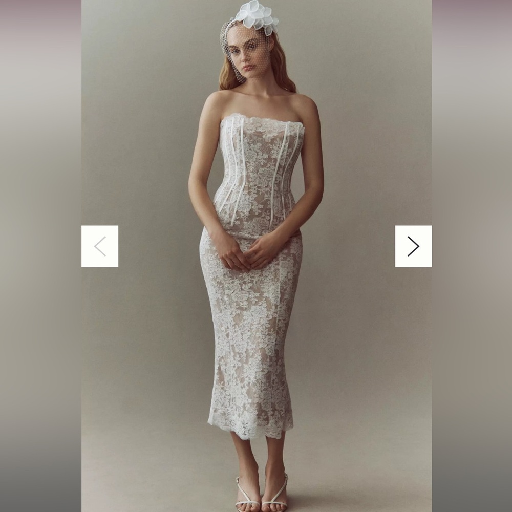 V. Chapman Strapless White Lace Dress